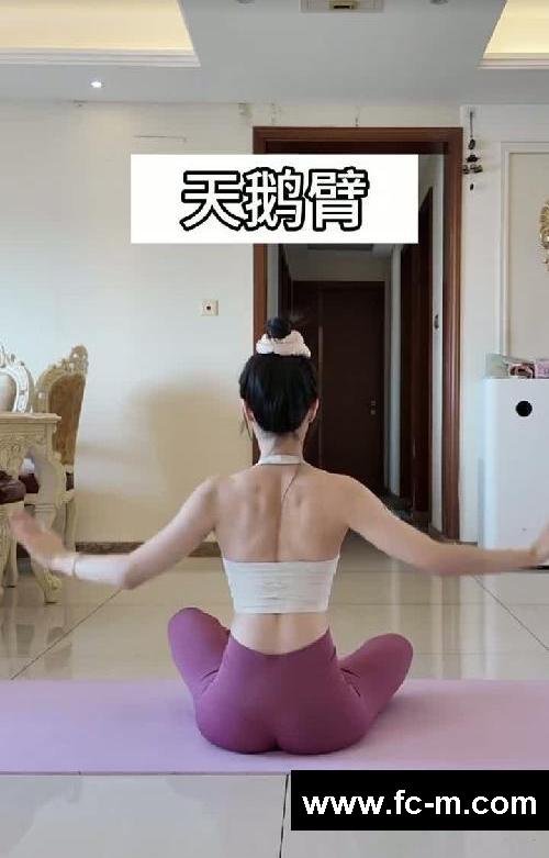 每日体态练习|气质真的比长相重要 背巨薄!