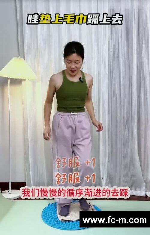 雌鹰般的女人发出了杀猪般的尖叫