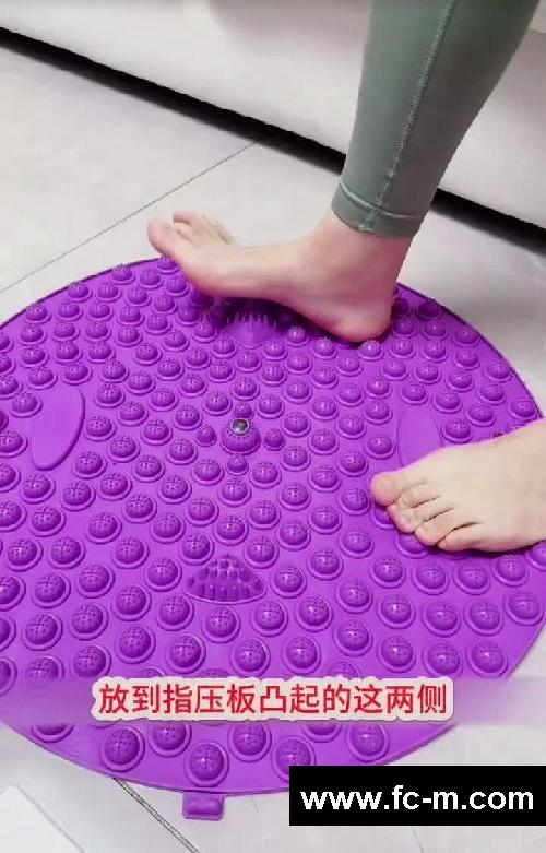 雌鹰般的女人发出了杀猪般的尖叫